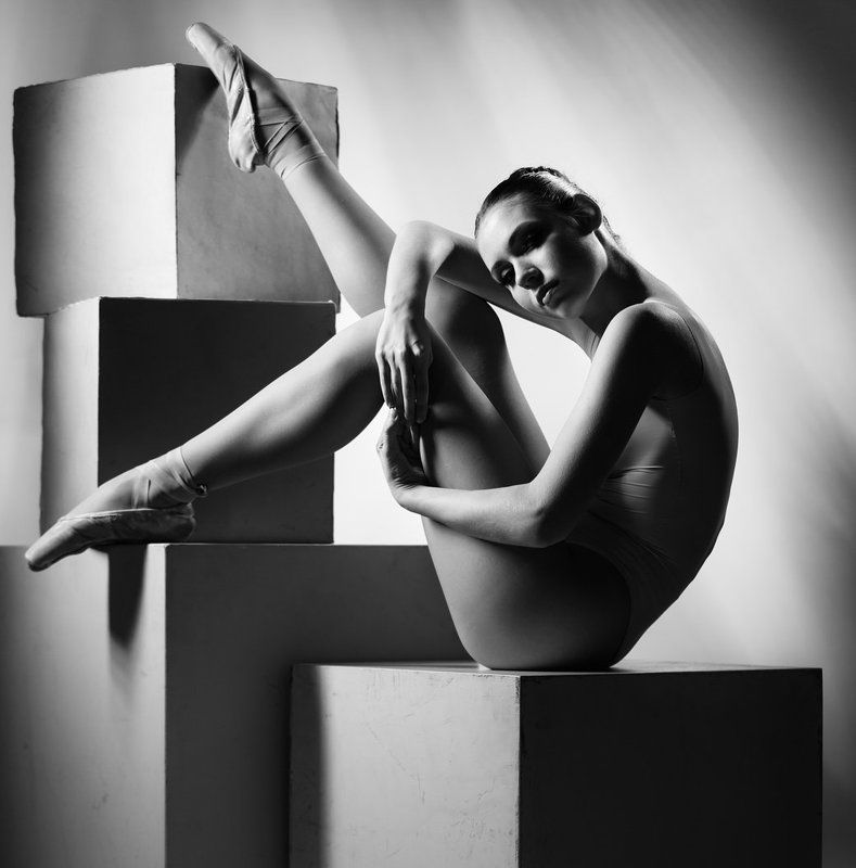 Art, Art work, Beautiful, Black and white, Davydov, Геометрия, Гимнастка, Девушка, Классическая, Линии, Пластика тела, Романтическая, Спорт, Студийная, Художественная, Чёрно-Белое, Эксперименты, Экспрессия Геометрия... фото превью