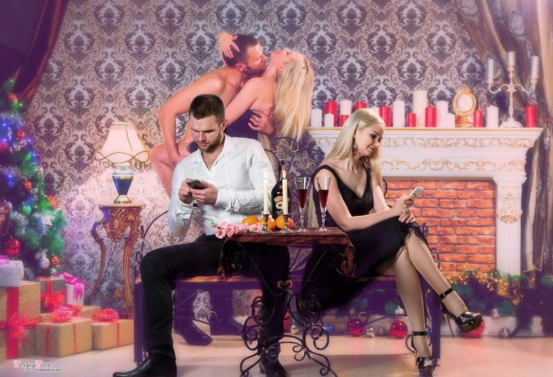 проблемы прогресса, болезнь интернета, романтическая встреча, парень и девушка на свидании Свидание XX-го и XXI-го века! Близкие отношения отходят за увлечение соц сетями и интернетом! фото превью