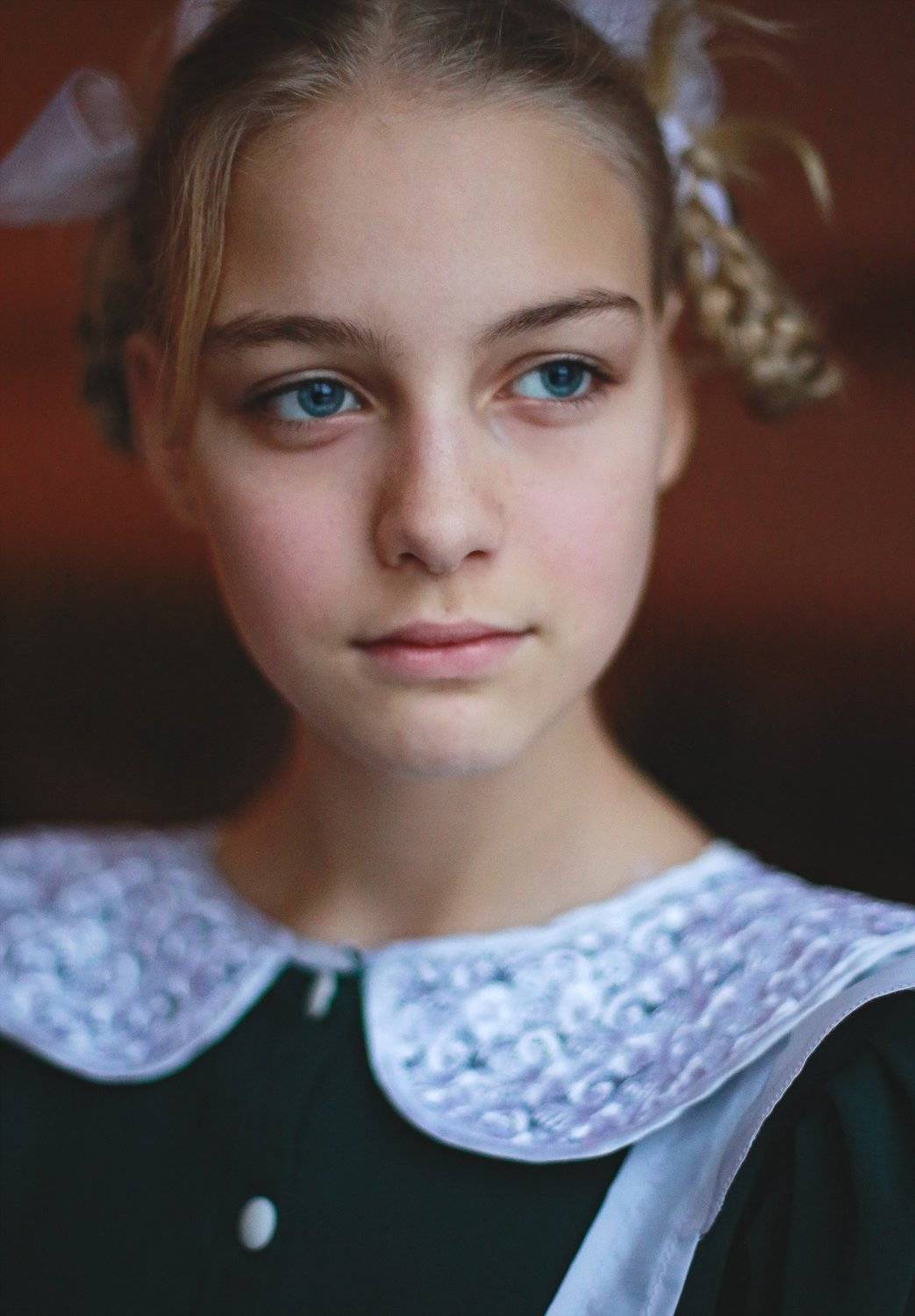 девочка, девушка, глаза, губы, взгляд, блондинка, портрет, платье, лицо, душа, детство, школьница, Постонен Екатерина