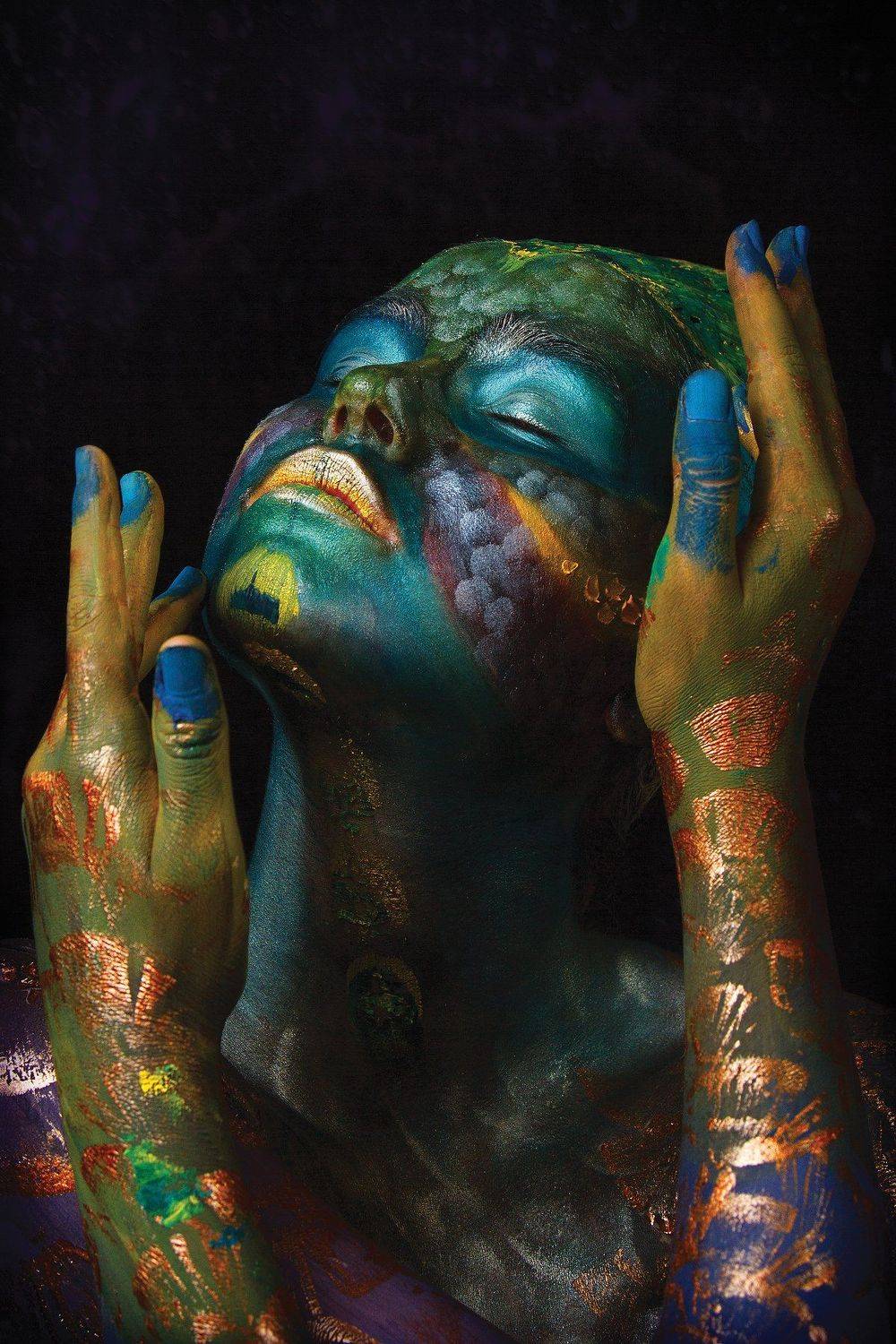 people, girl, portrait, art, body, oil, fish, texture, relief, eye, neck, paint, makeup, body art, forever, opinion, creative, Ковалёв Иван