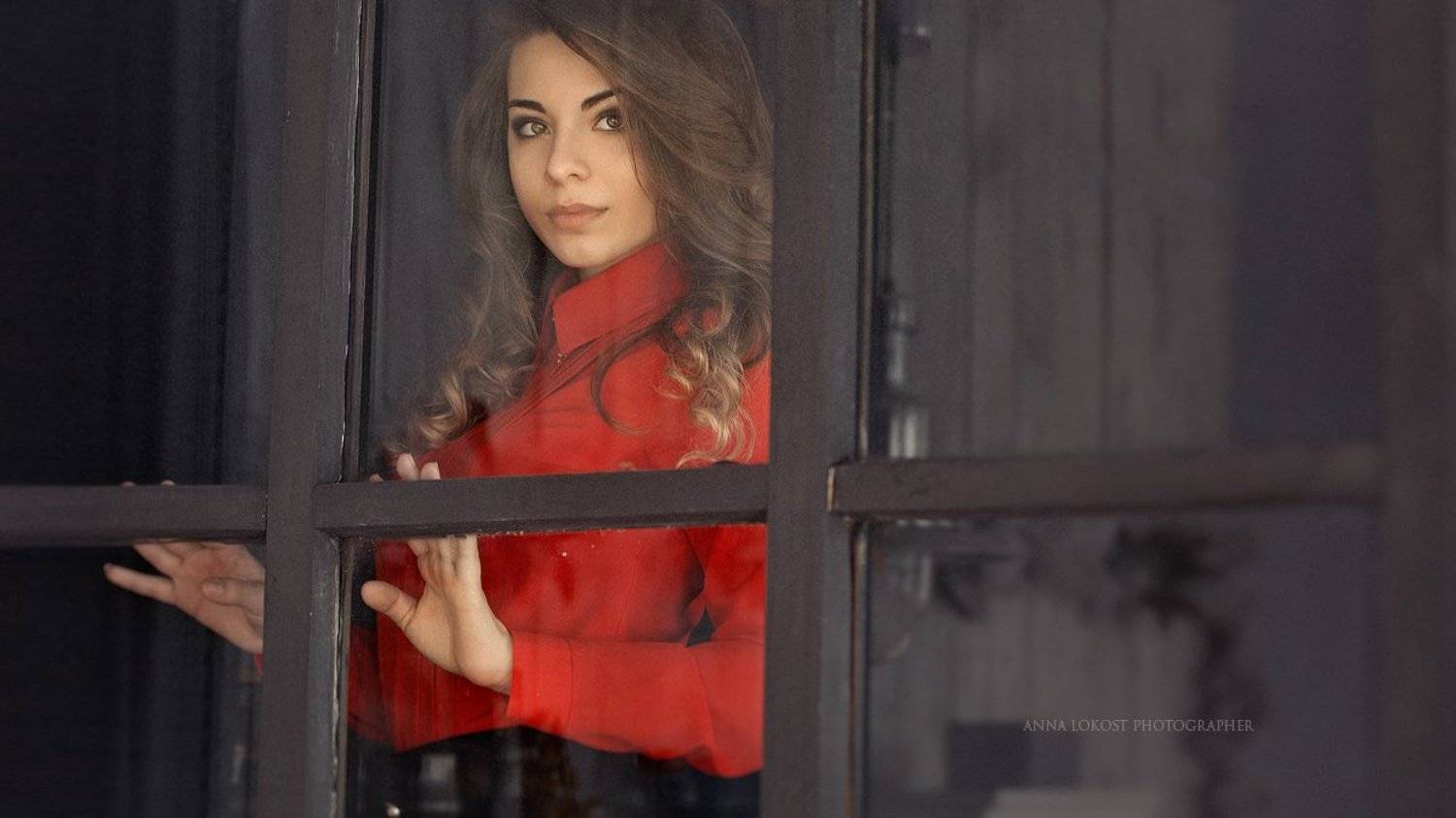 , Анна Локост