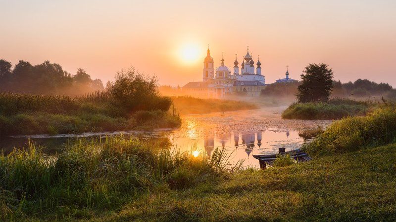 утро, река, туман, храм, монастырь, берег, введенье Молчание фото превью