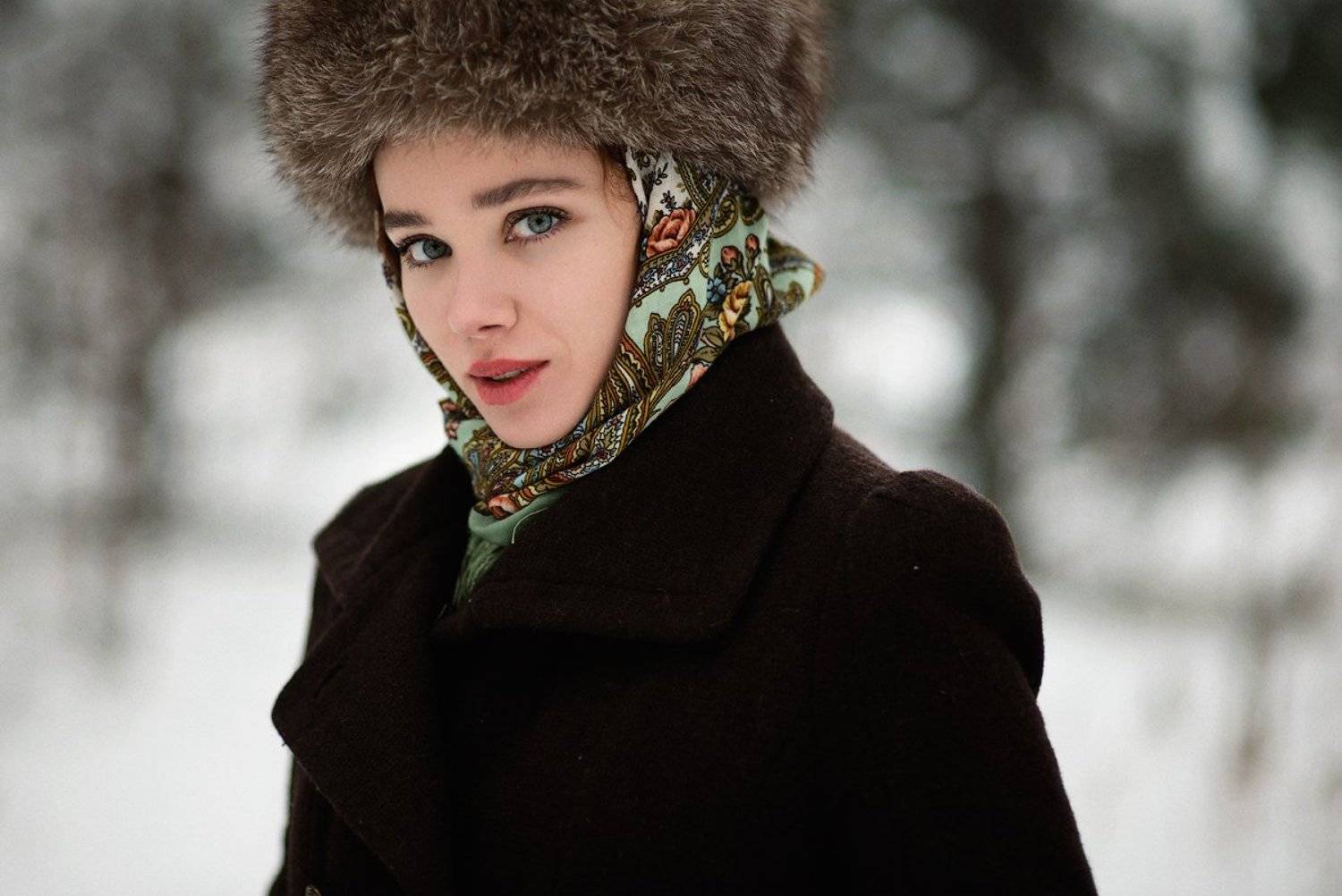 портрет,  красивая,  лицо,  глаза,  губы,  взгляд,  , Абдрахманов Аскар