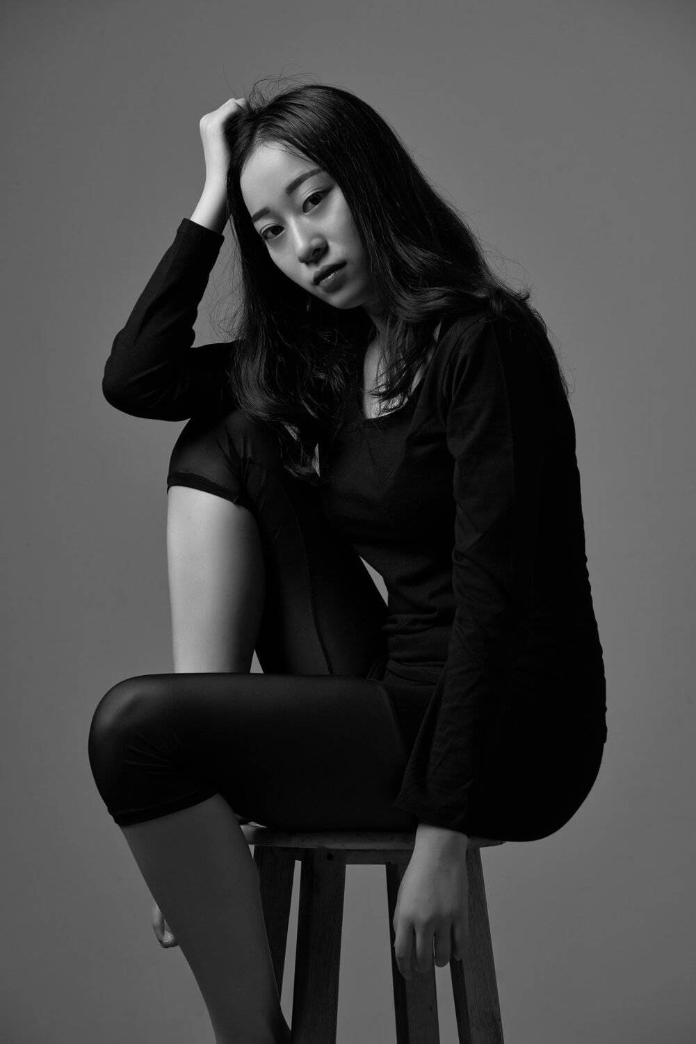 black & white , 李怡