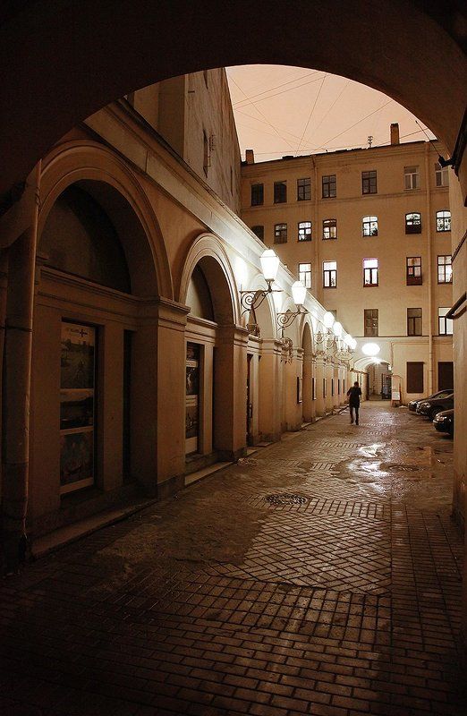 Шел по улице прохожий.. фото превью