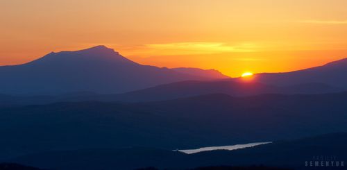 Рассвет над перевалом Кебит-Богаз.