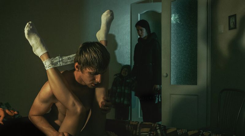 Случайный автопортрет фото превью