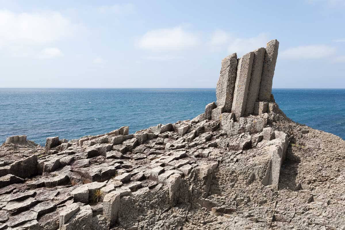 Кунашир, Курильские острова, камень, мыс, столбчатая отдельность, базальт, Сергей Козинцев