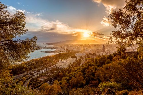 Под небом голубым...