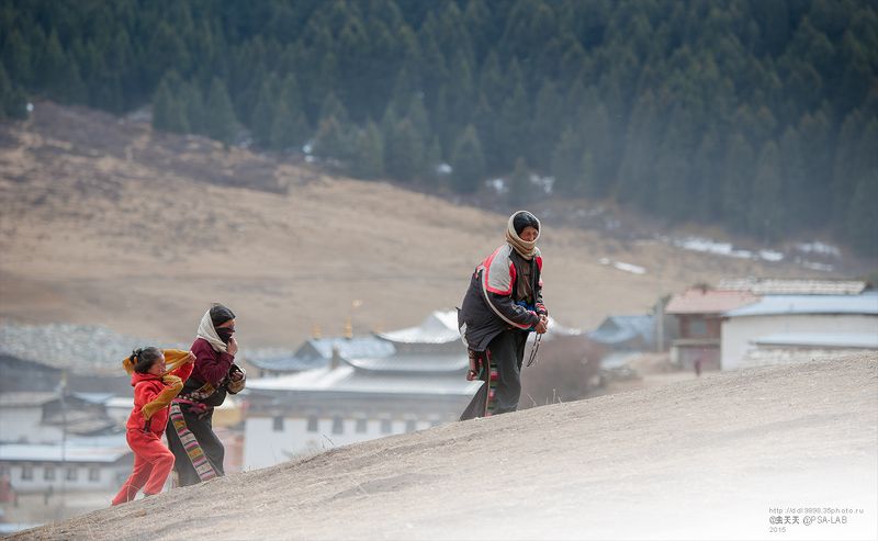 успеть  в горах  赶山的人 фото превью