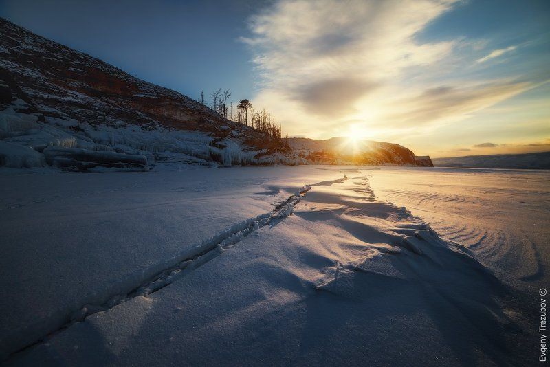 байкал, иркутск, огой, закат, снег, облака Зимний байкальский закат рядом с островом Огой фото превью