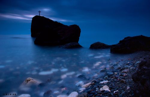 У Георгиевской скалы.