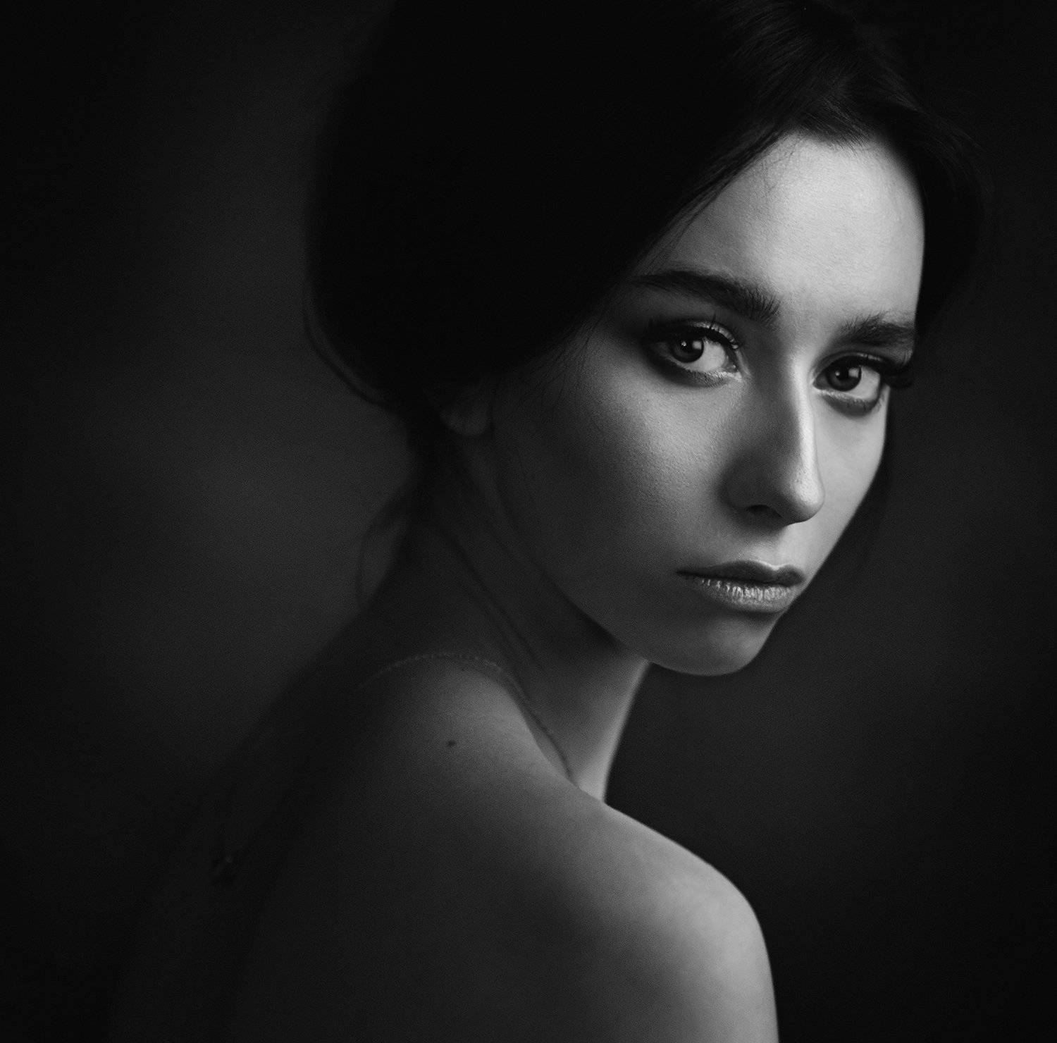 девушка, студия, свет, тень, объем, черно-белое, Александр Жосан