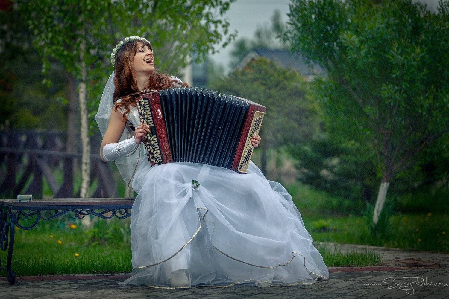 невеста, свадьба, баян, песня, настроение, модель, парк, Сергей Рехов