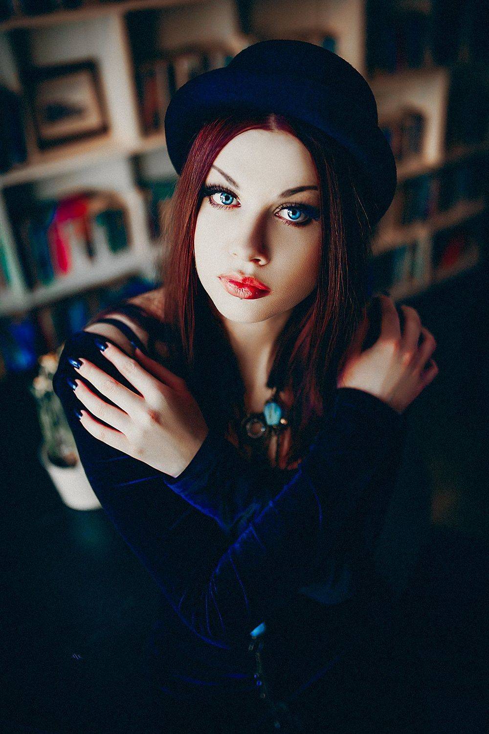 woman, portrait, natural light, Руслан Болгов (Axe)