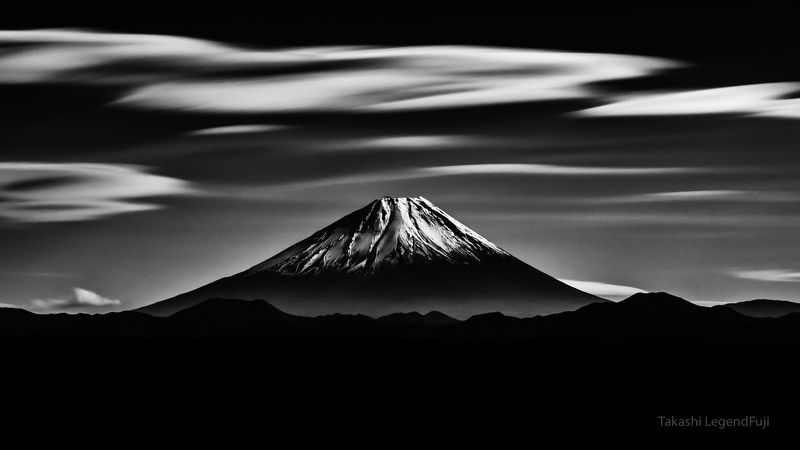 Fuji,mountain,Japan,cloud,sky,beautiful,amazing,fantastic,snow Flow of clouds фото превью