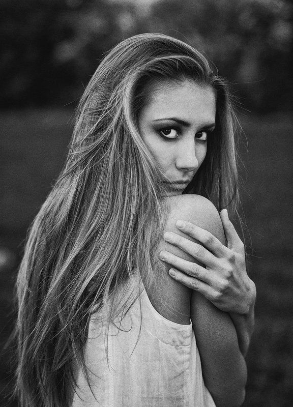 franpolonskiy, ukraine, dnepr, odessa, lviv, girl, photo, b/w, kiev, moscow, italy, france, portrait, black, &, white [ По следам осени ] фото превью