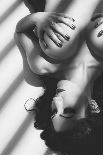 Nude Line