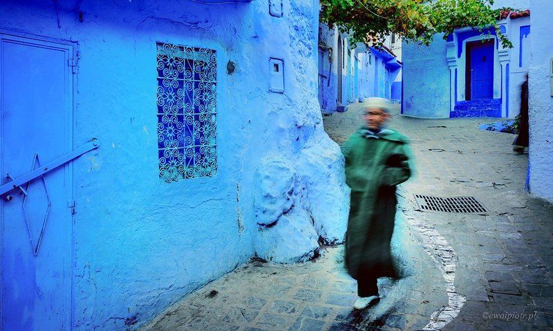 Morocco, Chefchaouen Morning in the Blue City  фото превью