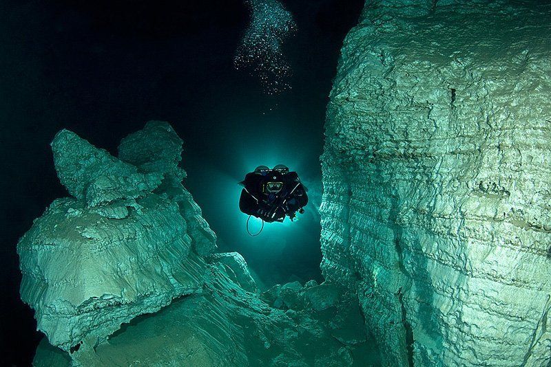 Космокрейсер на фотонных ускорителях. фото превью