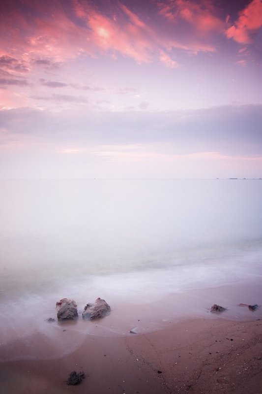 alone фото превью