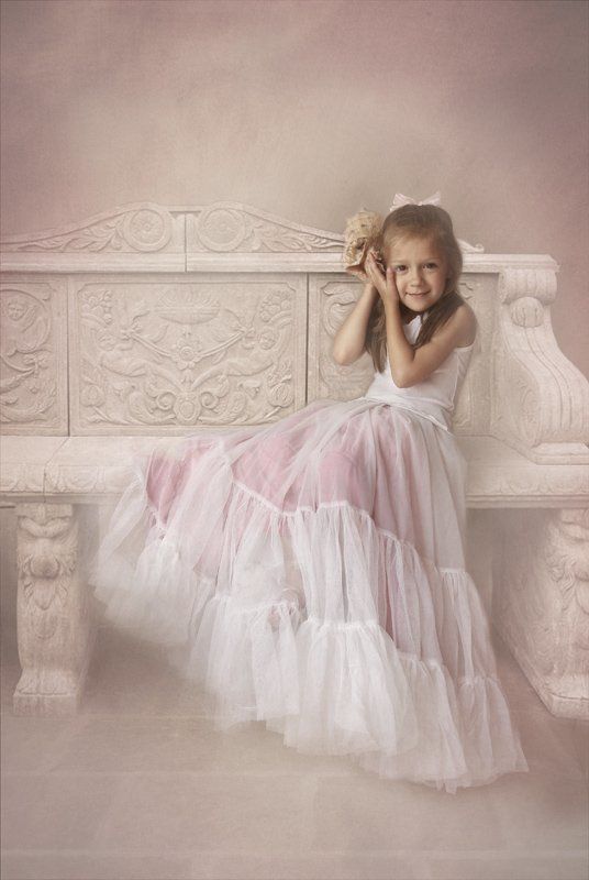 girl with shell фото превью