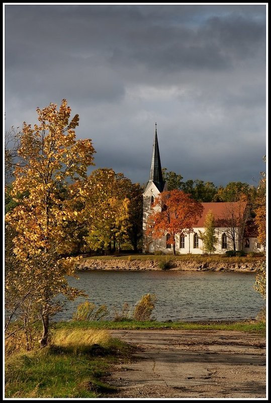 tam, za rekoj... фото превью
