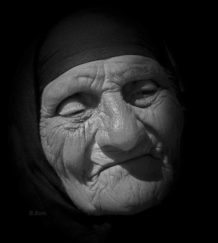 старая, женщина Вдова фото превью