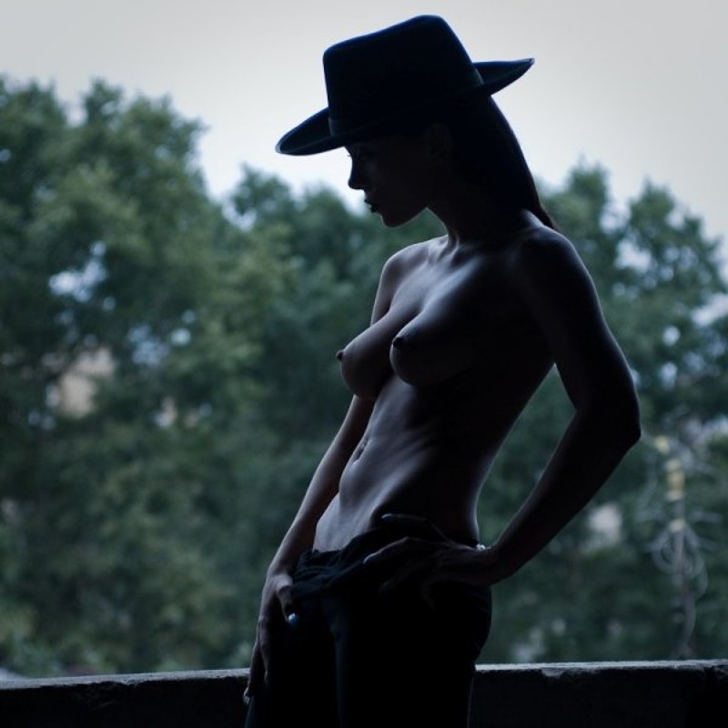 силуэт, девушка, а-ля Чикаго фото превью