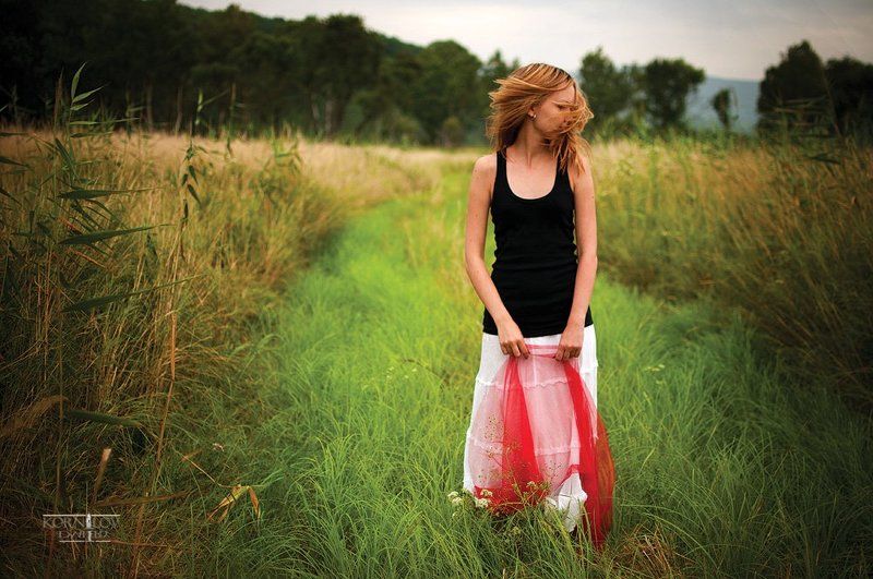 девушка, , поле, трава, волосы, ветер, северные, , земли, , дмитрий, , корнилов ### фото превью