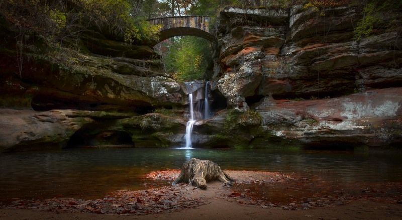 Old Man\'s Cave фото превью