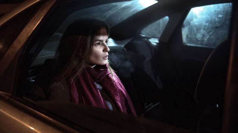 light darkness car night ufo girl cold parishkov Light in darkness фото превью