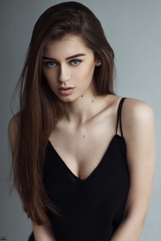 portrait Viktorija фото превью