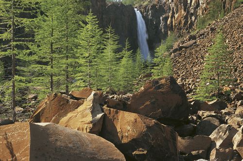 Боковой водопад Хибарбы