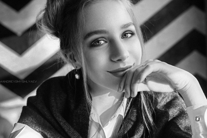 портрет, черно- белое, смышляев, дневной свет, девушка, daylight, blackandwite, smyshlyaev Polina фото превью