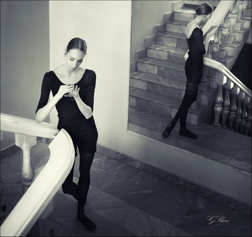 На лестнице