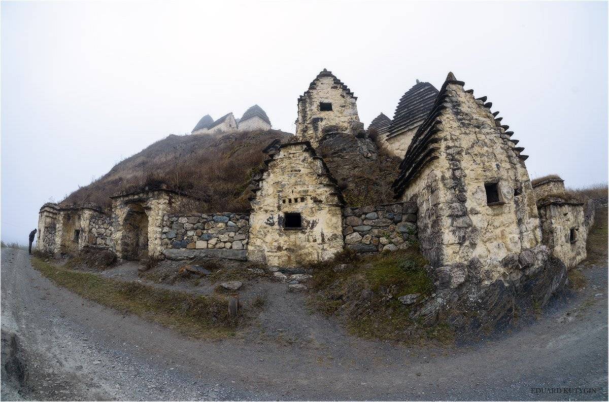  #Кутыгин, #Кавказ, #Даргавс, #Давгарс, #Северная, #Осетия, #Алания, #мёртвых, #городок , #Город #Городок, #осень, #Кавказе, #октябрь, #Аликовых, #Башня, #Бадтиевых, #Бадтиевы, #Аликовы, #Уаллагдон, #река, #туманно, #туман, #Nikon, Кутыгин Эдуард