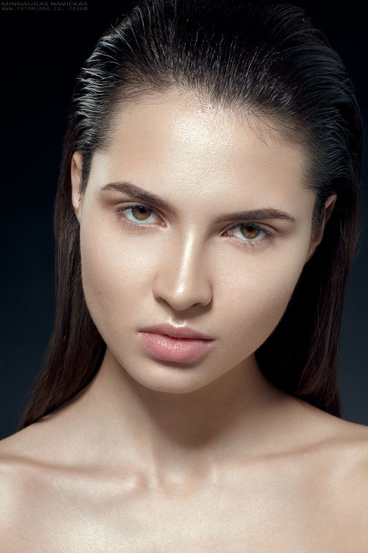 Laura фото превью