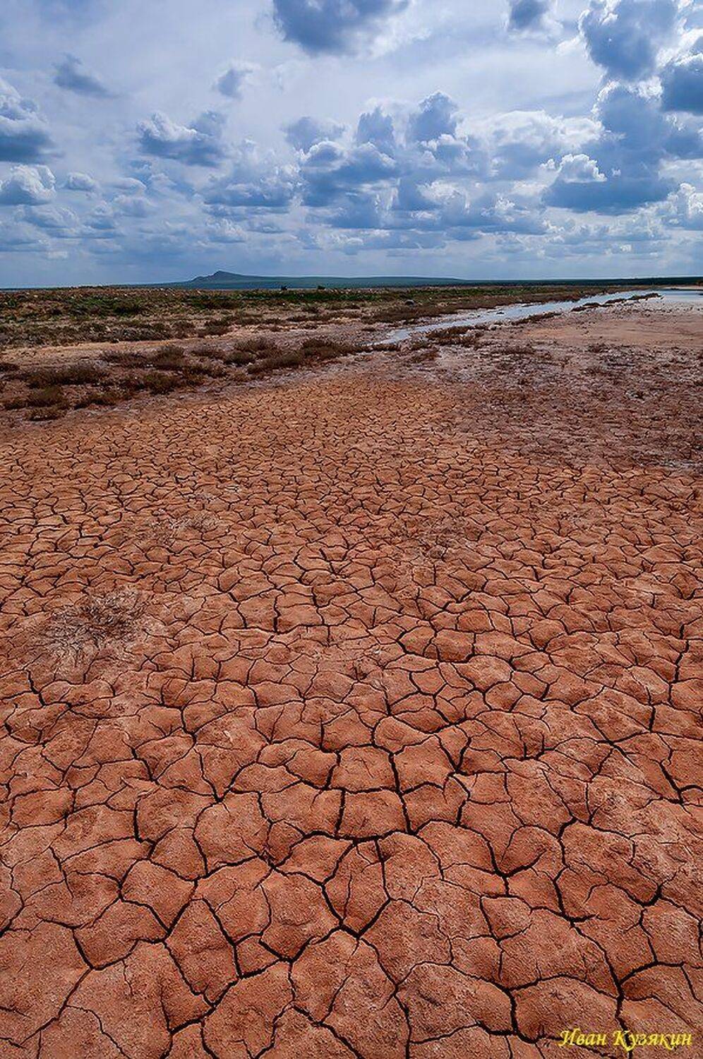 глина, трещины, растресковшаяся земля, глина, степь, соль, соленое озеро, астраханская область, астрахань, баскунчак, богдинско-баскунчакский заповедник, богдо, россия, самые красивые места россии, Ivan