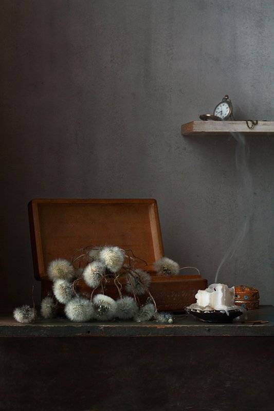 натюрморт, былое, шкатулка, одуванчики, свеча, часы, Курочкина Диана