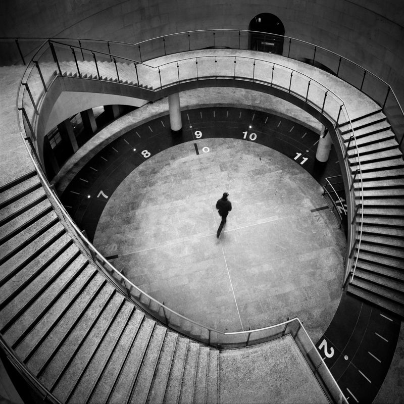 time, run, man, stair, hall, city, archtecture, city life, interior, paris, hurry Time фото превью