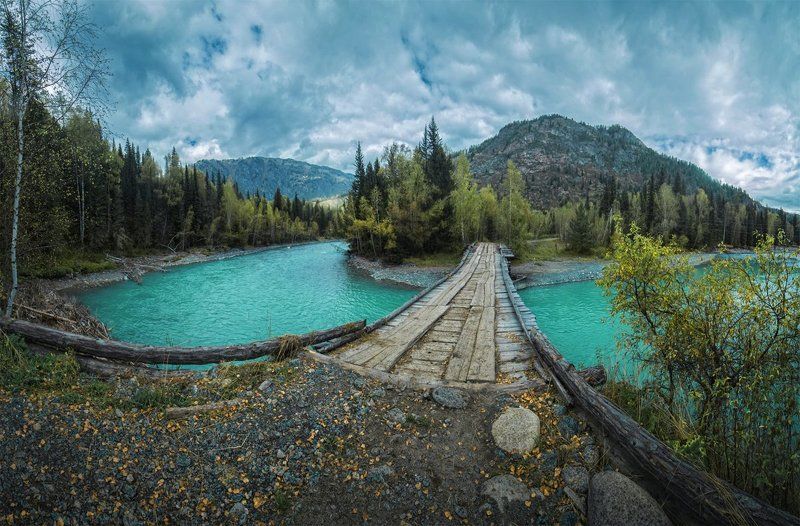 Мост через горную реку, Восточный Казахстан фото превью