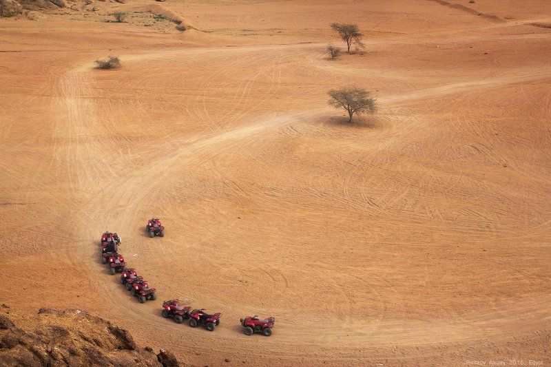 Шарм-эш-Шейх, тепло, пустыня, квадроциклы,  Квадропоровоз фото превью