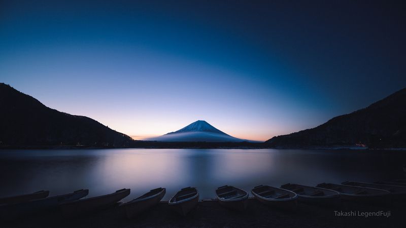 fuji,mountain,Japan,lake,water,dawn,boat,blue,sky, Boats at dawn фото превью