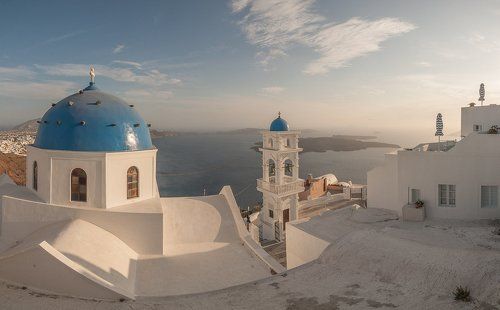 In blue-white colors