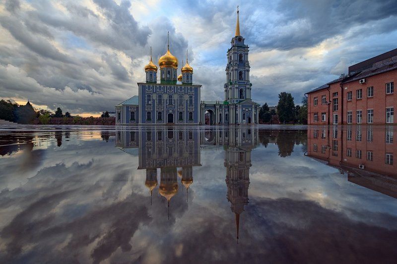 Хмурый вечер фото превью