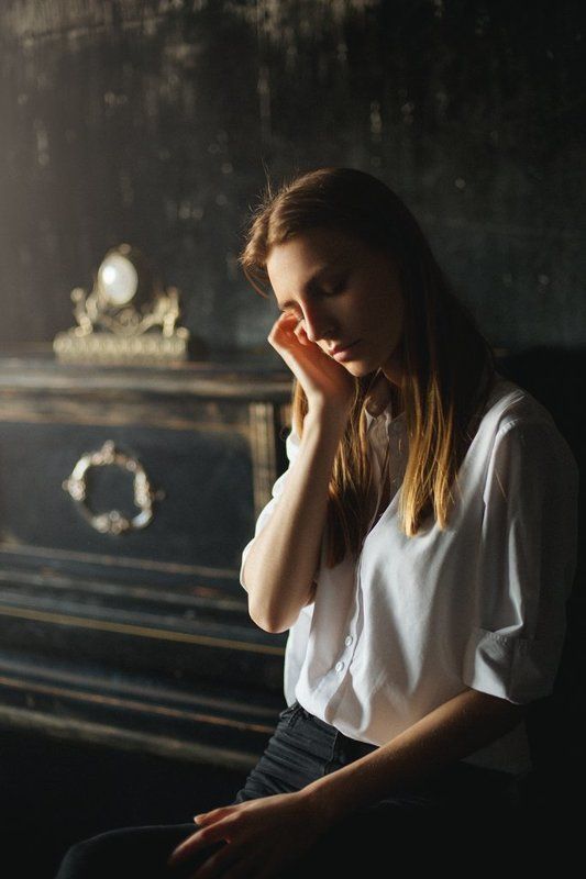 girl, beauty, eyes, light,  girls,  beautiful, studio, glamour, fashion,  body, cute, female, pretty, model, face, nude, black, hair,  sexy, young, underwear, indoor,  lingerie, panties, swimsuit, indoors,  alex kolodyazhni, alexkphoto Model: Yasya Goncharuk фото превью