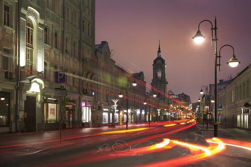 Город никогда не спит  /  City never sleeps