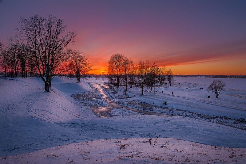 Wintry sunset фото превью