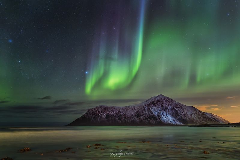 aurora, aurora borealis, landscape, landscapes, seascape, nightscape, northern lights, sea, mountain, nature, norway, reflection, light Sta(i)rway to Heaven фото превью